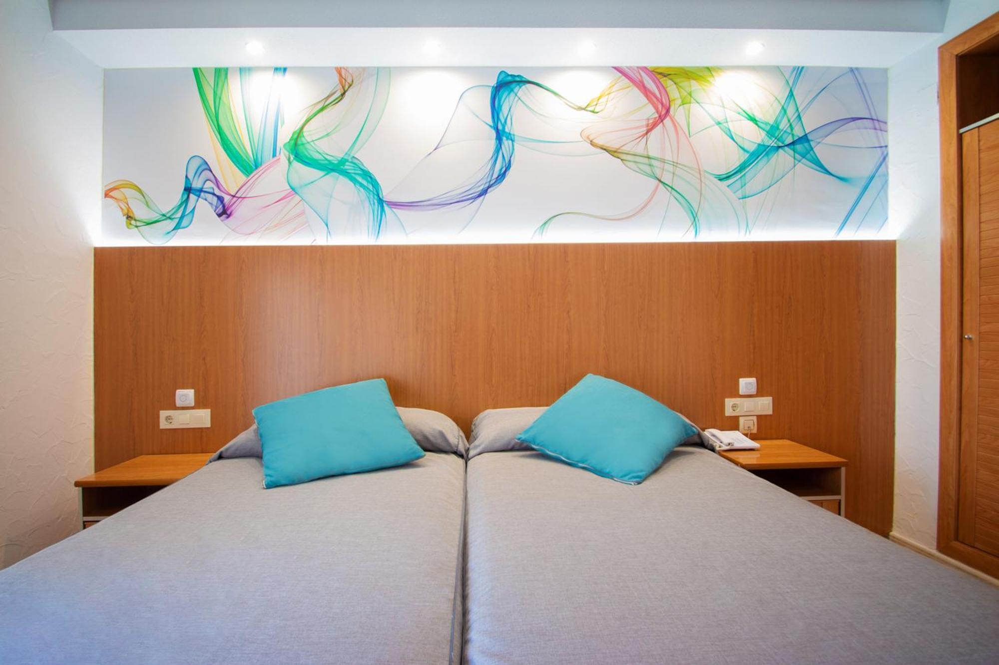 Hotel Servigroup Castilla 베니돔 객실 사진