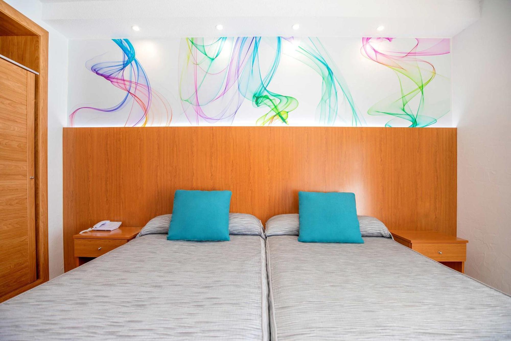 Hotel Servigroup Castilla 베니돔 객실 사진