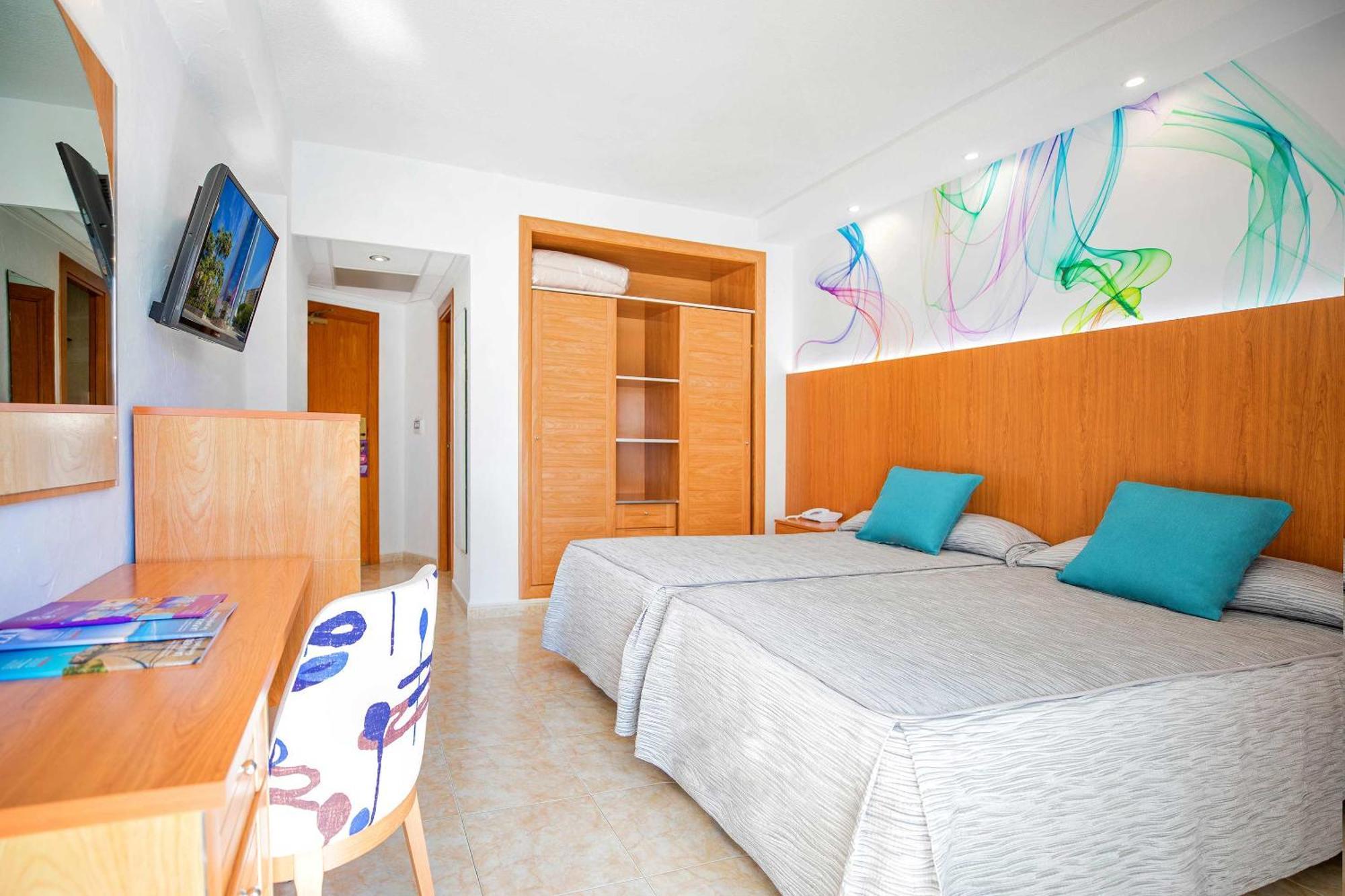 Hotel Servigroup Castilla 베니돔 객실 사진